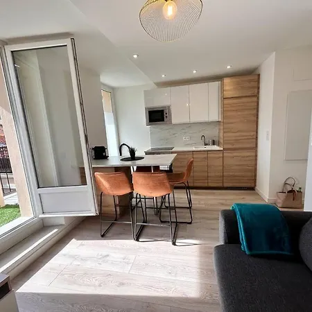 Apartment Emma - 4/6 Pers Neuf- Hyper Centre Clim Terrasse *